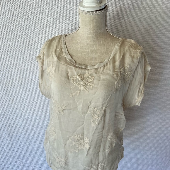 ANGELA MODA Made in Italy 🇮🇹Silk Sheer Cream Top with Cami Size Small - Picture 5 of 11